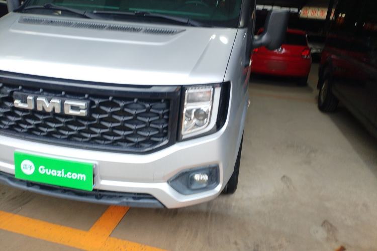 Used JMC Fushun 2022 2.0T Manual Multi-Function Passenger Vehicle Short Wheelbase Mid-Height Roof 6-Seater