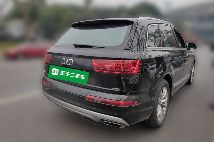 Used Audi Q7 2018 40 TFSI Comfort Model