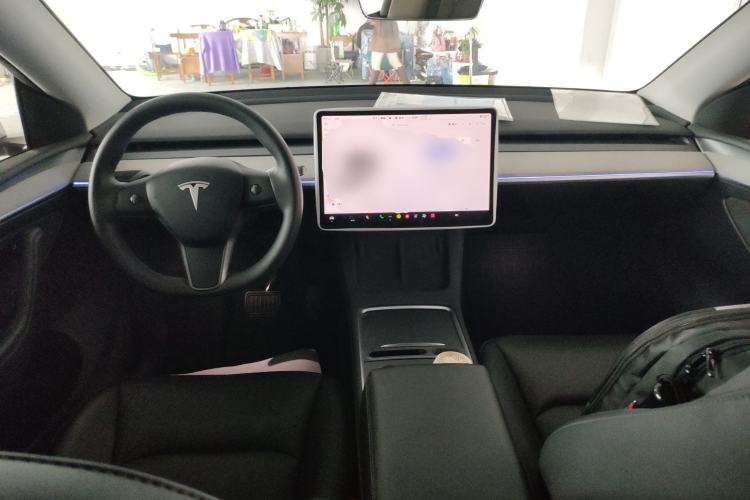 Used Tesla Model Y 2023 Rear-Wheel-Drive Version
