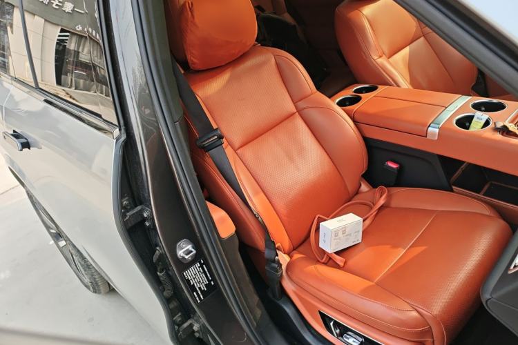 Used Li Auto L8 2024 Pro Model
