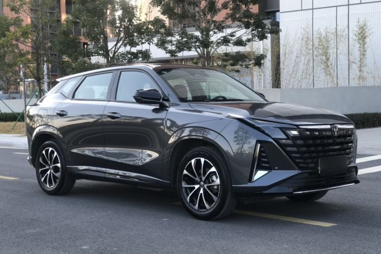 Used Changan UNI-Z New Energy 2024 Blue Whale Smart Electric iDD 125km Beyond Edition