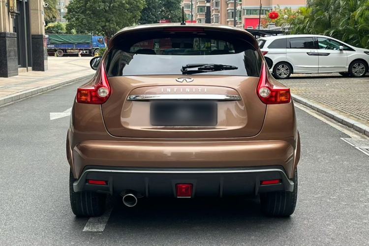 Used Infiniti ESQ 2014 1.6L Spontaneous Edition