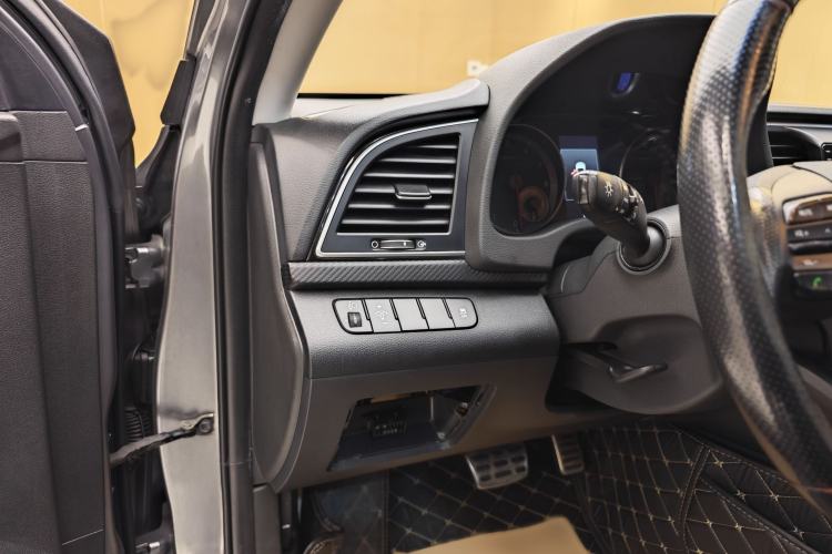 Used Hyundai Elantra 2018 1.4T Dual-Clutch Xuan Dong · Dynamic Edition