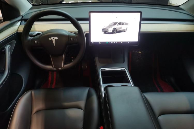Used Tesla Model Y 2022 Long-Range All-Wheel-Drive Version