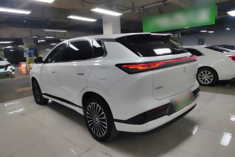 Used Dongfeng Aeolus Aeolus L8 
