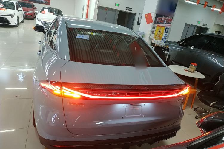 Used Geely Galaxy L6 2025 EM-i 140km Explorer+ Edition
