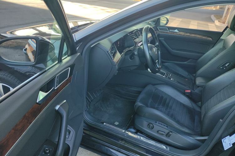 Used Volkswagen Magotan 2018 330TSI DSG Luxury Model