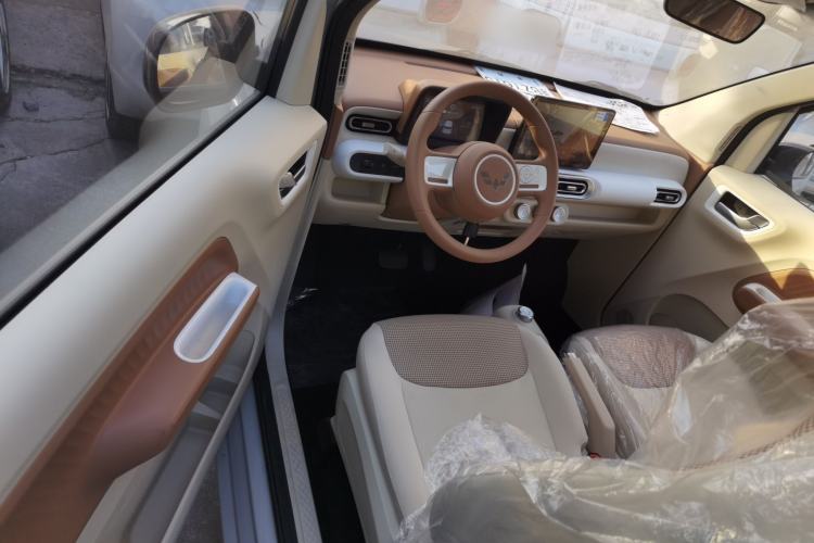 Used Wuling Hongguang MINIEV 2024 3rd Generation 215km Youth Edition
