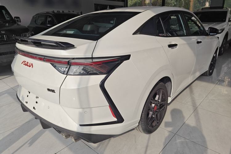 Used Dongfeng Aeolus Yixuan 2022 230T Automatic Adaptive-Beam Knight Edition