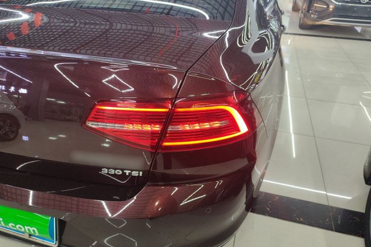 Used Volkswagen Magotan 2018 330TSI DSG Advanced Model
