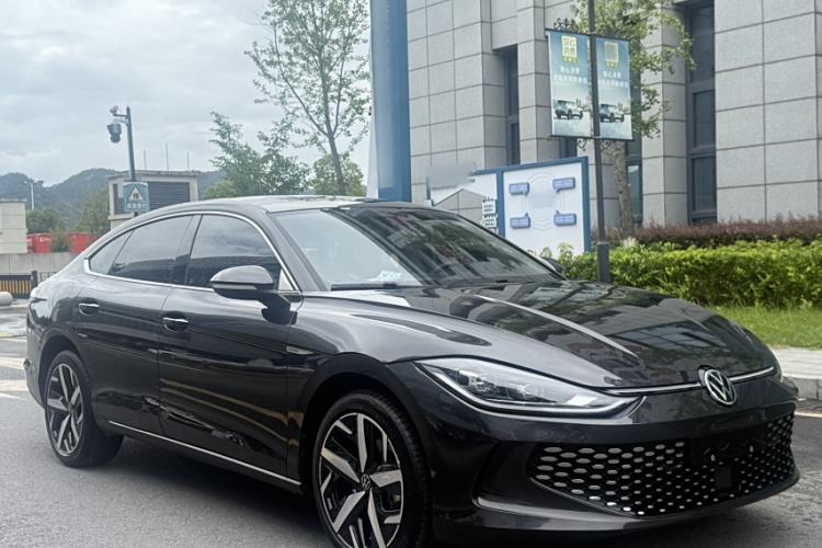 Used Volkswagen Lamando 2023 Lavida L 280TSI DSG Cool & Spicy Edition
