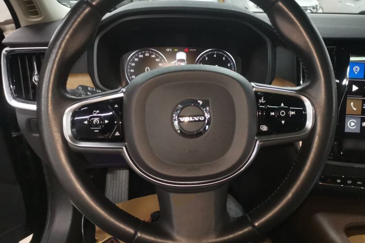 Used Volvo S90 2020 T5 Zhiyi Luxury Edition
