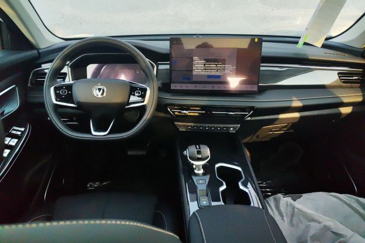 Used Changan CS75 2026 Model PRO 1.5T DCT Prestige 7-Seater