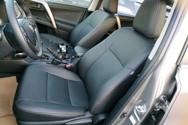 Used Toyota RAV4 2015 2.0L CVT Two-Wheel Drive Fashion Edition
