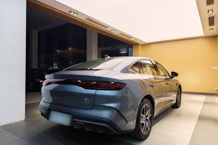 Used BYD Qin L 2025 DM-i Smart Drive 80KM Superior Model
