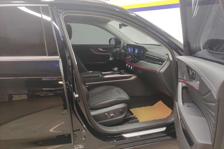 Used Hongqi HS5 2023 2.0T Qixiang Pro Edition
