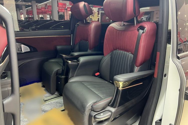 Used GAC Trumpchi M8 2023 Zongshi Series Dual-Motor Supreme Edition
