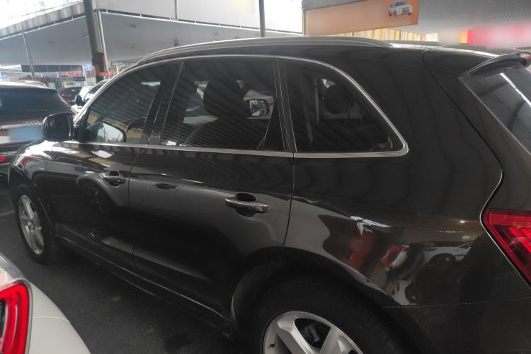 Used Audi Q5 2017 Plus 40 TFSI Ambition Model
