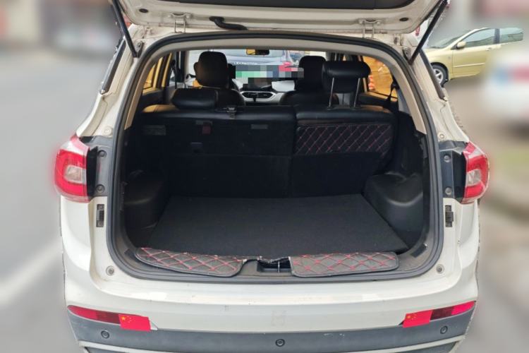 Used Baojun 510 2017 1.5L Manual Fashion Model