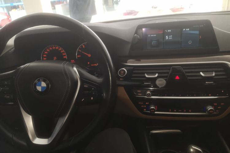 Used BMW 5 Series 2018 528Li Launch Special Edition
