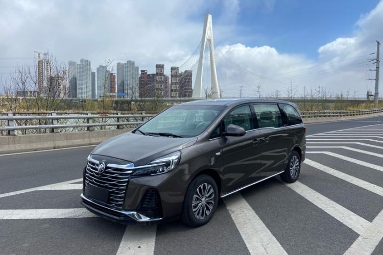 Used Buick GL8 2023 Land Executive Class Comfort Model
