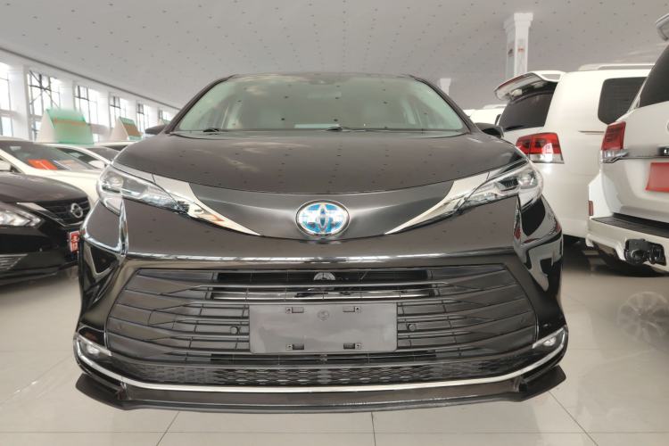 Used Toyota Sienna 2021 2.5L Hybrid Comfort Edition
