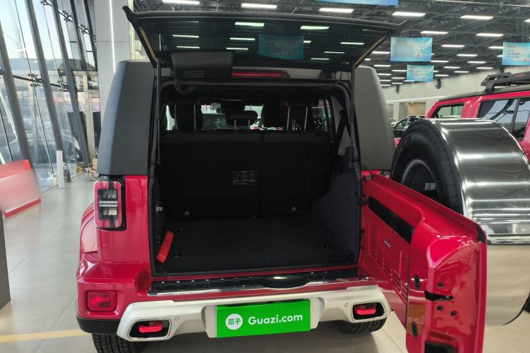 Used  BJ40 2019 PLUS 2.3T Automatic Four-Wheel Drive Premium Edition China VI
