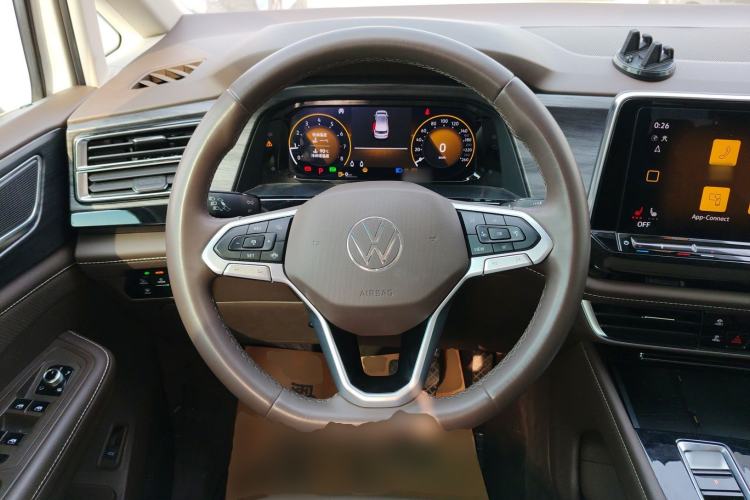 Used Volkswagen Viloran 2024 330TSI Luxury Edition