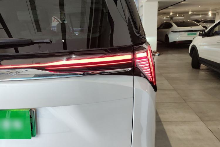 Used Buick GL8 New Energy 2024 Lu Zun Smart Edition 7-Seater
