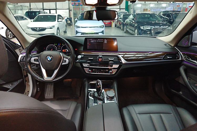 Used BMW 5 Series 2019 525Li Luxury Package
