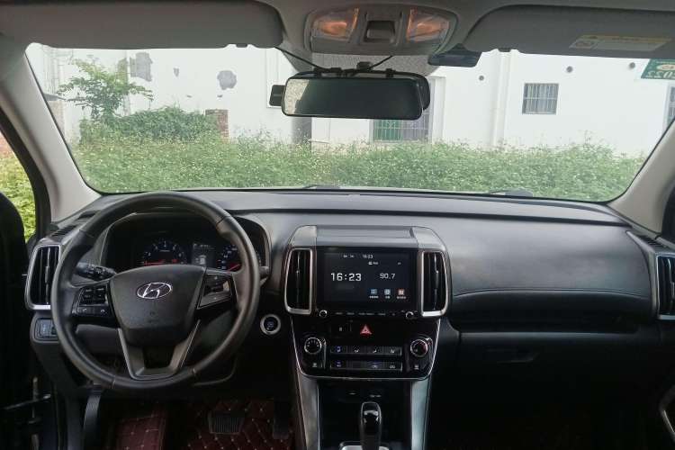 Used Hyundai ix35 2019 2.0L Automatic 2WD Zhiyong·Changxiang Edition China VI Standard
