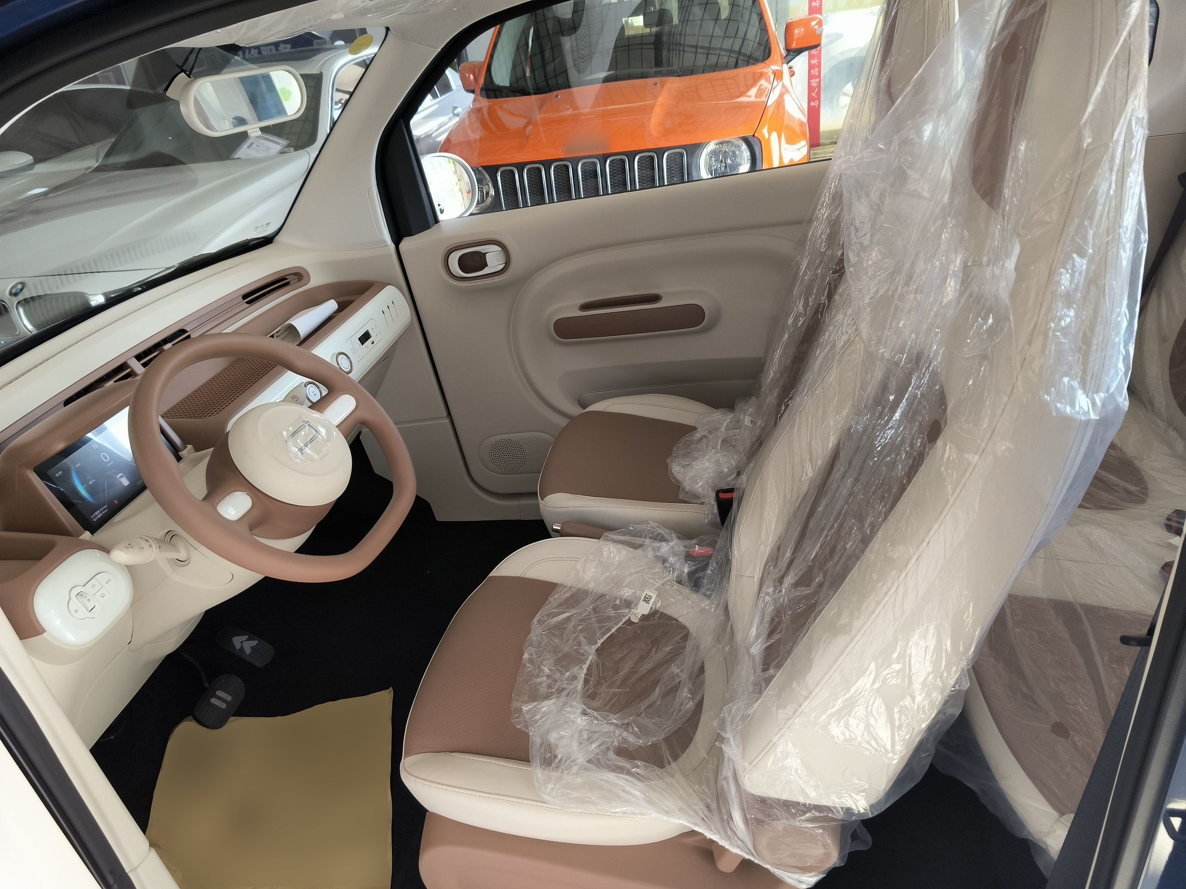 Переднее сиденье в автомобиле