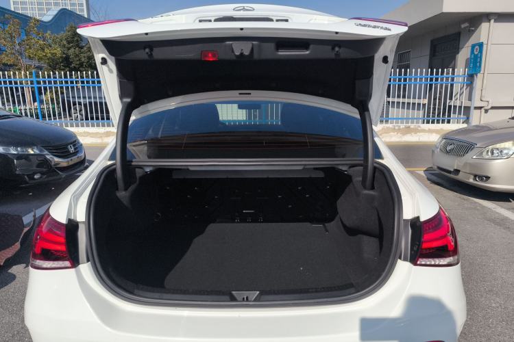 Used Mercedes-Benz A-Class 2021 A 200 L Sport Sedan Fashion Model