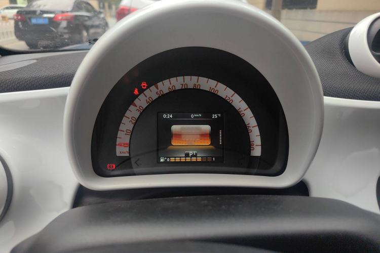 Used  forfour 2016 1.0L 52 kW Passion Edition
