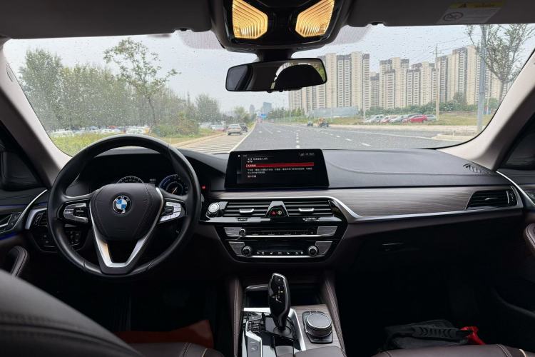 Used BMW 5 Series New Energy 2019 530Le Luxury Package
