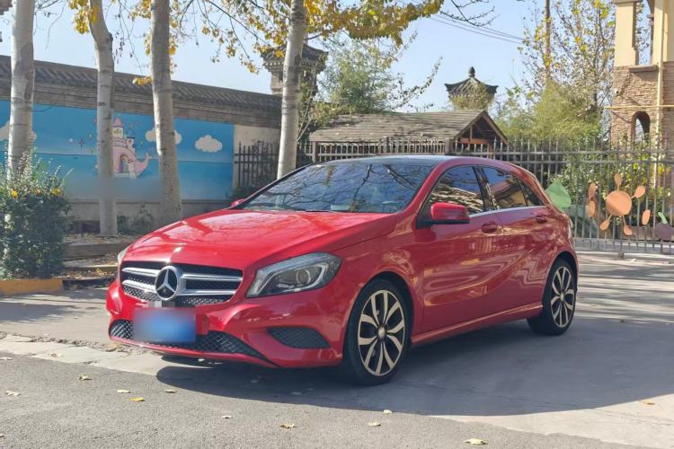 Used Mercedes-Benz A-Class 2015 A 200 Fashion Model
