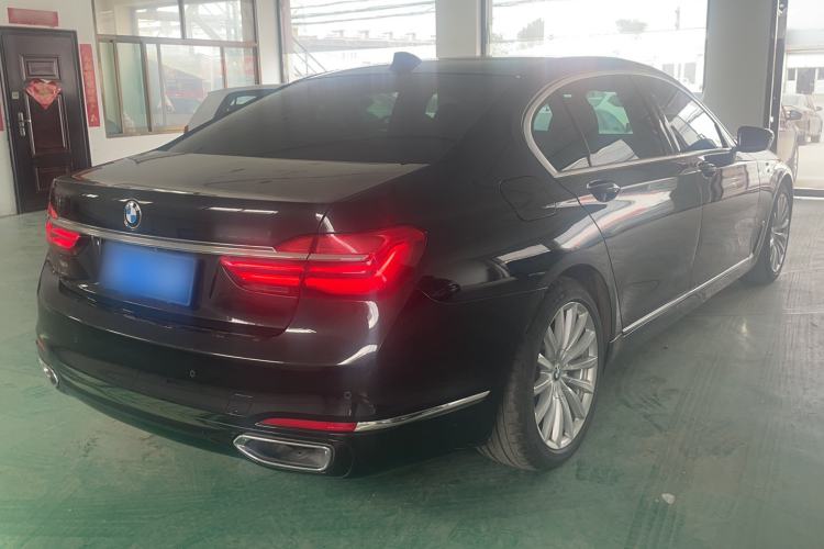 Used BMW 7 Series 2017 730Li Leading Model
