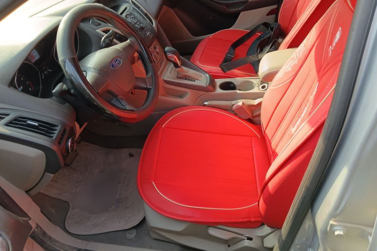 Used Ford Focus 2012 Sedan 1.6L Automatic Comfort Model
