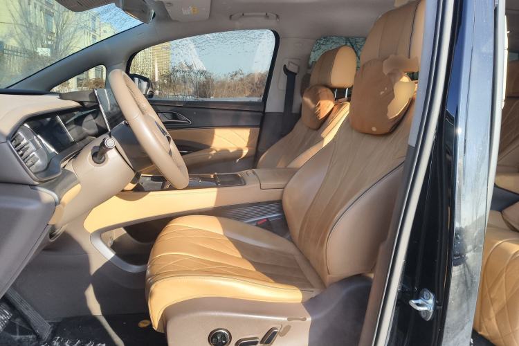 Used Denza D9 2022 DM-i 970 Four-Wheel Drive Flagship Model