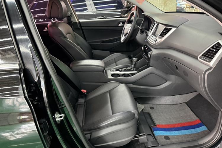 Used Hyundai Tucson 2015 1.6T Dual-Clutch Two-Wheel-Drive Smart Model
