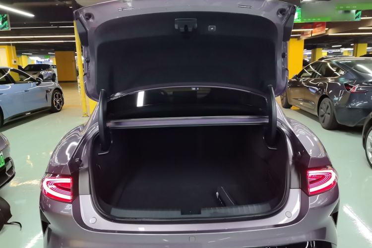 Used  SU7 2024 Four-Wheel Drive Ultra-Long Range Advanced Intelligent Driving Max Edition