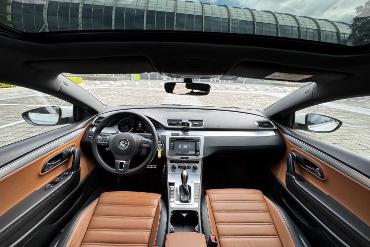 Used Volkswagen FAW-Volkswagen CC 2015 1.8TSI Luxury Model
