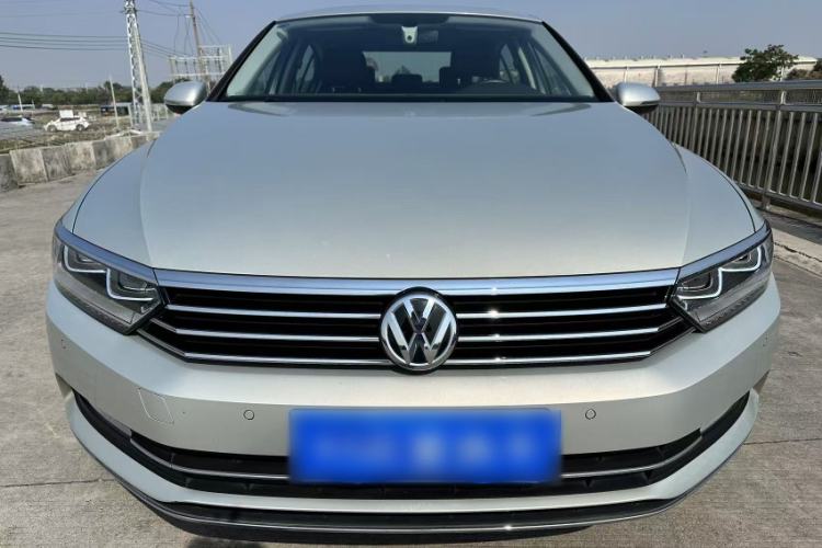 Used Volkswagen Magotan 2019 330TSI DSG Luxury Version China VI Standard