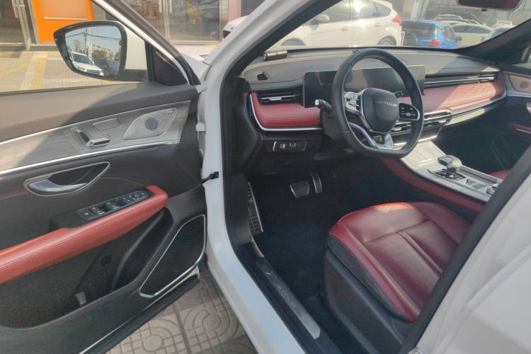 Used JETOUR X70 PRO 2023 1.5T DCT Comfort Edition 5 Seats

