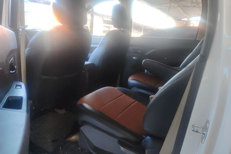 Used Wuling Hongguang 2019 1.5L S Standard Version China VI LAR
