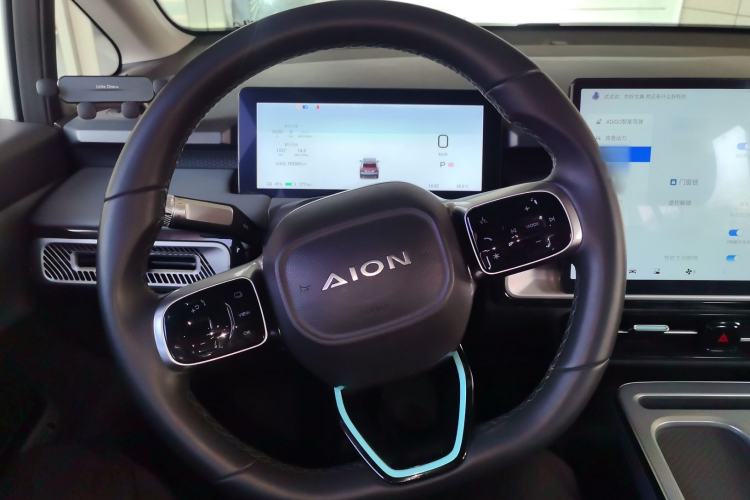Used AION Y 2023 Younger