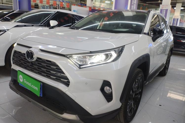 Used Toyota RAV4 2022 2.0L CVT Four-Wheel Drive Premium Edition