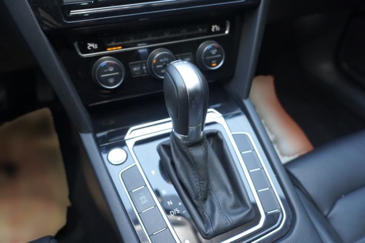 Used Volkswagen Magotan 2019 330TSI DSG Luxury Version China VI Standard