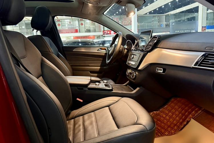 Used Mercedes-Benz GLE Coupe 2015 GLE 320 4MATIC Coupe SUV
