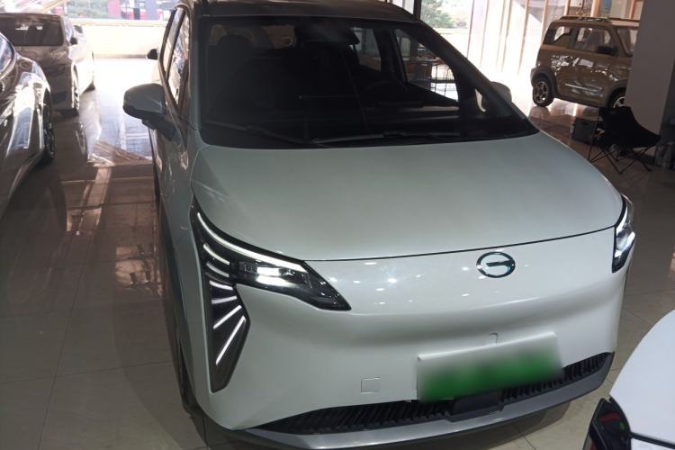 Used AION Y 2024 Younger